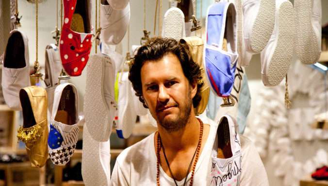 Деякі цікаві відомості про взуття