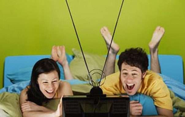 Перегляд телевізійних передач продовжує залишатися популярним способом проведення дозвілля