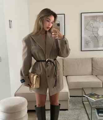 Чоботи-труби: 15 кращих образів на осінь 2021