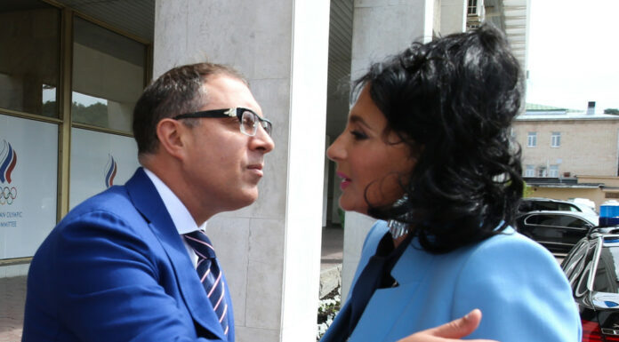 У діадемі навіть вдома: як свою матір бачить син ірини вінер