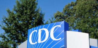 CDC zmienia stronę dotyczącą bezpieczeństwa szczepionek, potwierdzając obalone twierdzenia na temat autyzmu