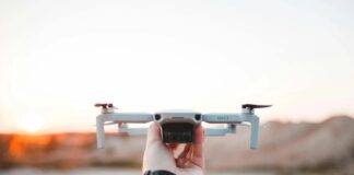 Zákaz dronů FCC: Co znamenají nová omezení pro DJI, piloty a americký trh
