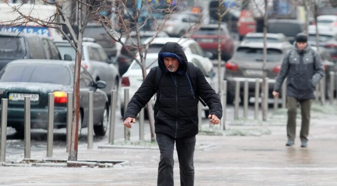 Ходьба по льоду: посібник, як не впасти цієї зими