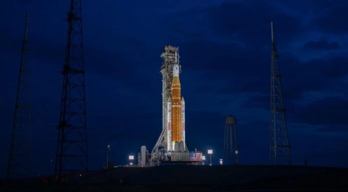 NASA Переносить Тест Критично Важливої Місії Artemis II до Місяця