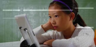 Постоянно Подключённый Класс: Как Неумолимый Темп Технологий Влияет на Учеников и Учителей