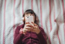 Чи розроблені соціальні мережі, щоб викликати залежність? Наукові дані