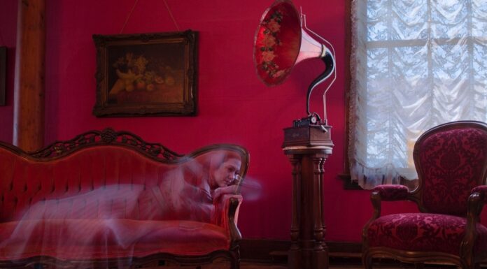 Вікторіанські розіграші з привидами та наукові катастрофи: Дивні історії з минулого