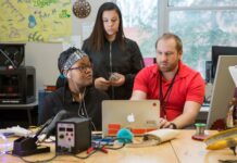 За межами освоєння інструментів: формування стійкої AI-грамотності для освітян