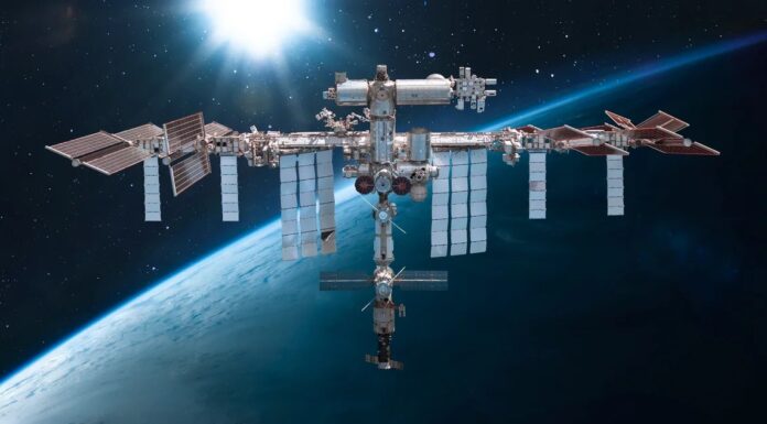 NASA Прискорює Перехід до Комерційних Космічних Станцій, Розглядає МКС як випробувальний полігон.