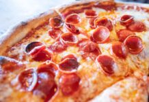 Математично правильний спосіб нарізати піцу