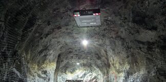 Sinar Kosmik: Alat Subatom yang Merevolusi Penambangan Bumi Dalam