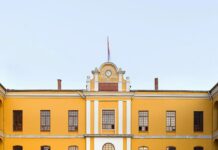 Пошук найкращих старших шкіл Туреччини для академічного та особистісного розвитку